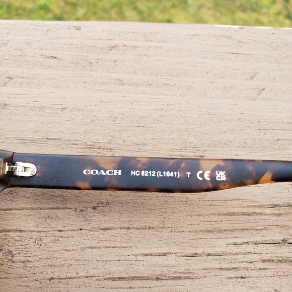 Coach sunglasses - Picture 3 of 5